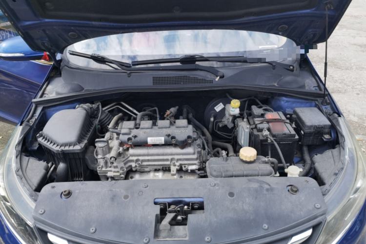 Used Baojun 310W 2017 1.5L Manual Fashion Model China V Engine Bay