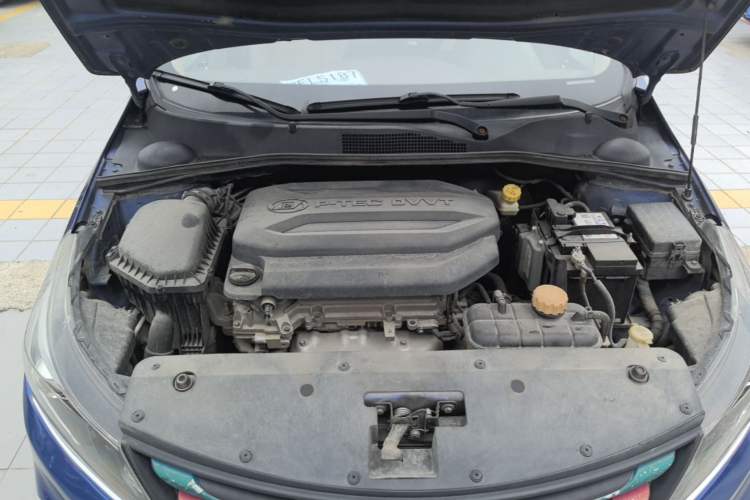 Used Baojun 310W 2017 1.5L Manual Luxury Edition China V Engine Bay
