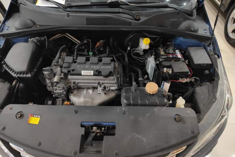 Used Baojun 310W 2017 1.5L Manual Fashion Model China V Engine Bay