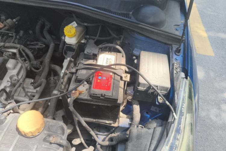 Used Baojun 310W 2017 1.5L Manual Fashion Edition China VI Engine Bay Left