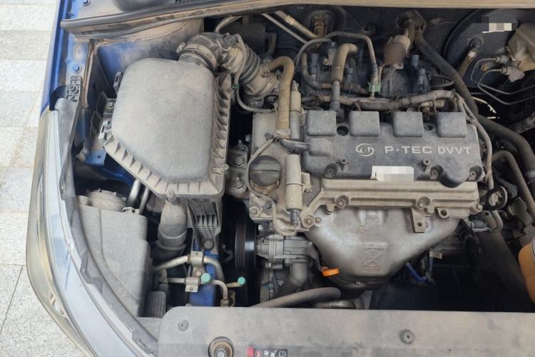 Used Baojun 310W 2017 1.5L Manual Fashion Model China V Engine Bay Right