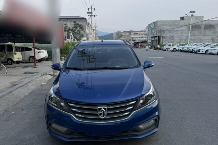Used Baojun 310W 2017 1.5L Manual Fashion Model China V Exterior 1