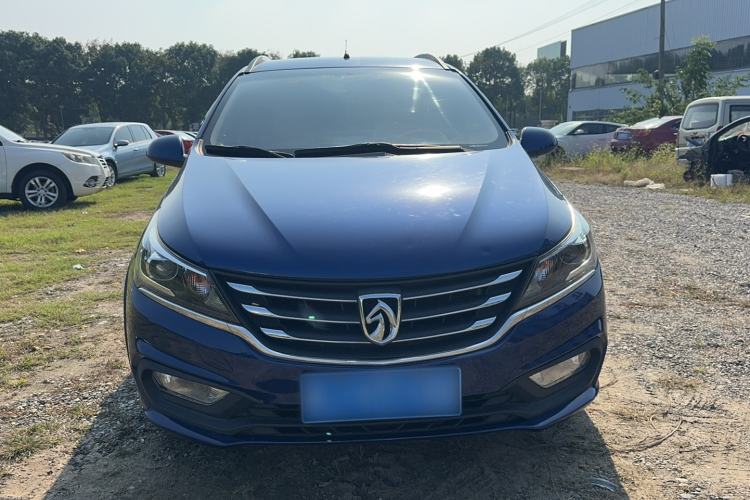 Used Baojun 310W 2017 1.5L Manual Comfort Version China V Exterior 1