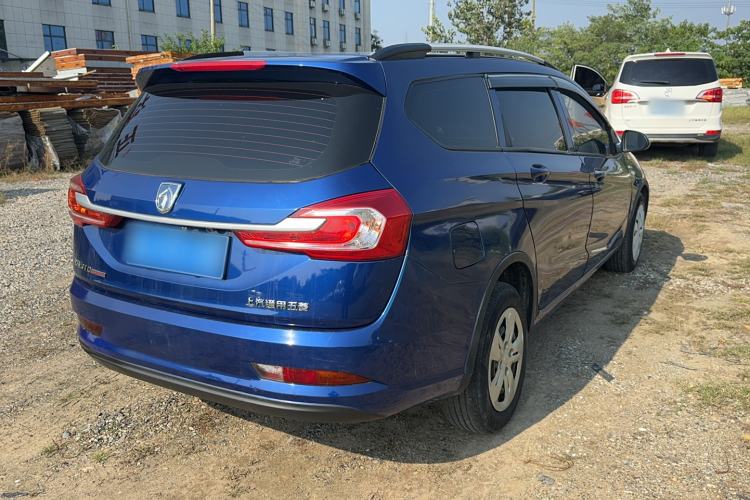 Used Baojun 310W 2017 1.5L Manual Comfort Version China V Exterior 3