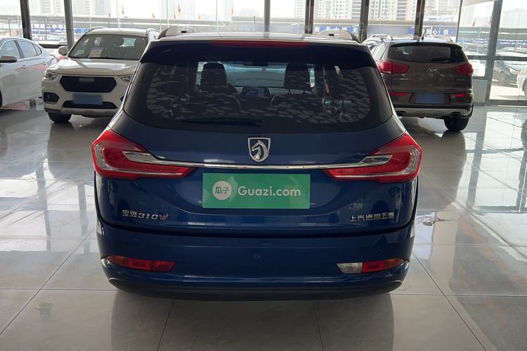 Used Baojun 310W 2017 1.5L Manual Fashion Edition China VI Exterior 4