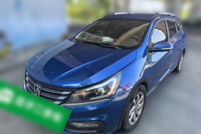 Used Baojun 310W 2017 1.5L Manual Fashion Model China V