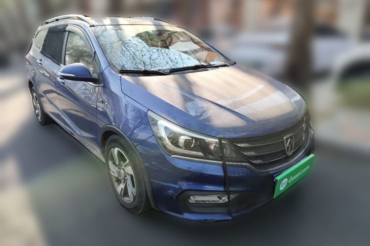 Used Baojun 310W 2017 1.5L Manual Luxury Edition China V Front Right 45 Deg
