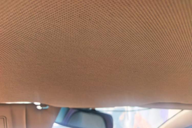 Used Baojun 310W 2017 1.5L Manual Fashion Model China V Headliner