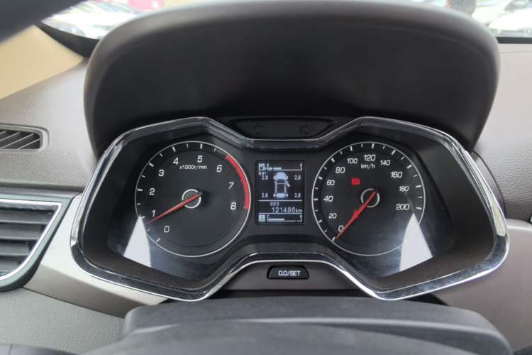 Used Baojun 310W 2017 1.5L Manual Luxury Edition China V Instrument Cluster