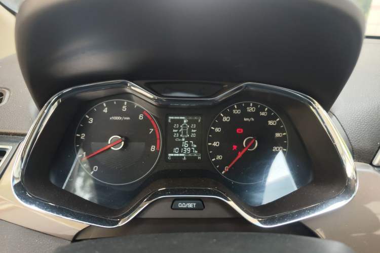 Used Baojun 310W 2017 1.5L Manual Fashion Model China V Instrument Cluster