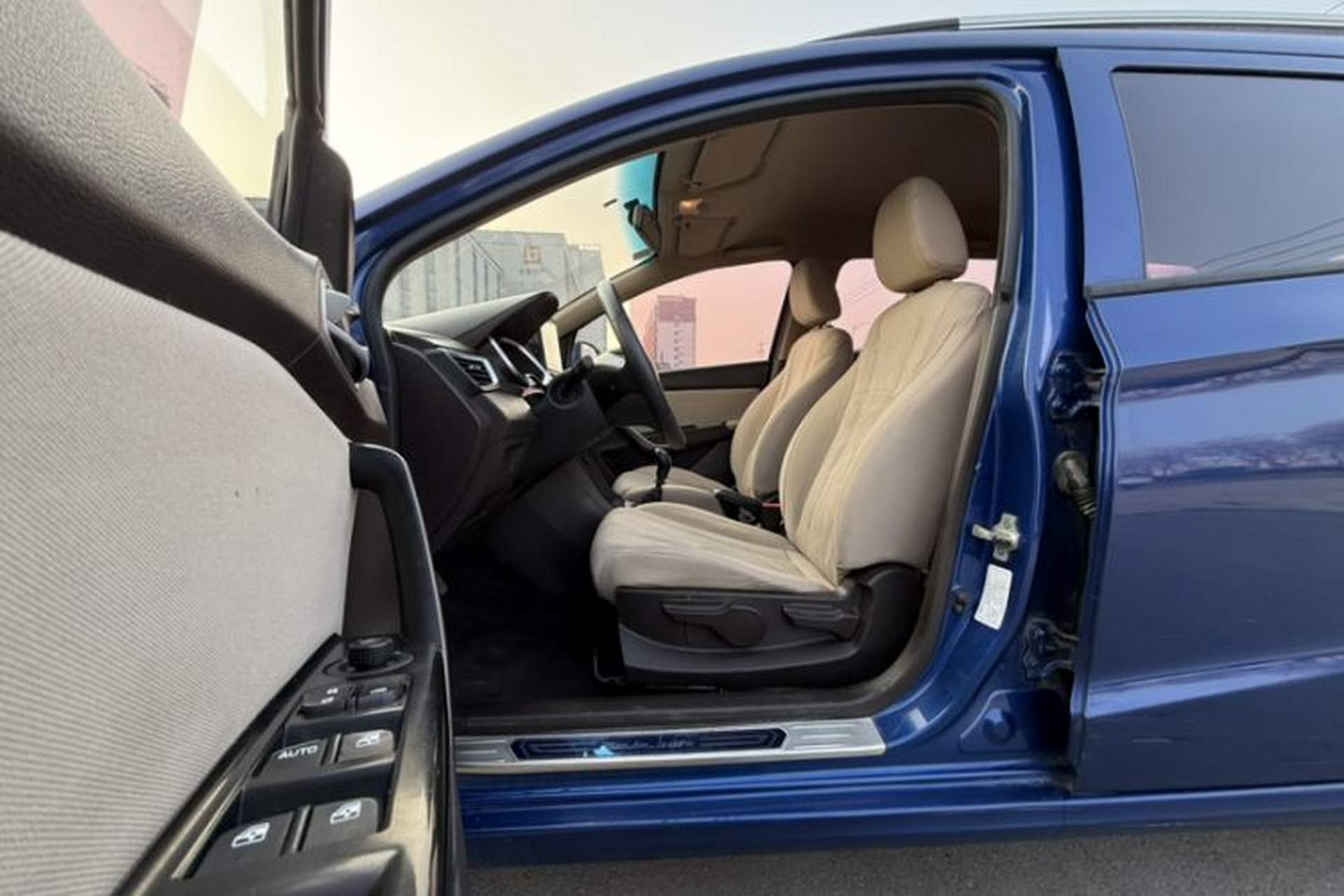 Used Baojun 310W 2017 1.5L Manual Comfort Version China V Interior 3
