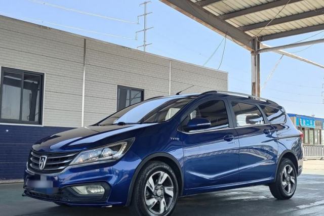 Used Baojun 310W 2017 1.5L Manual Fashion Model China V