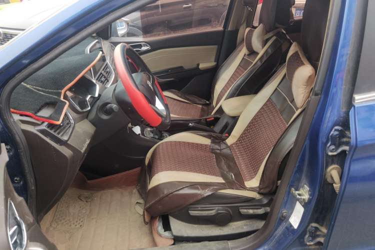 Used Baojun 310W 2017 1.5L Manual Fashion Model China V Left Front Seat