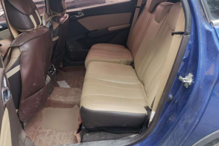 Used Baojun 310W 2017 1.5L Manual Fashion Model China V Left Rear Seat