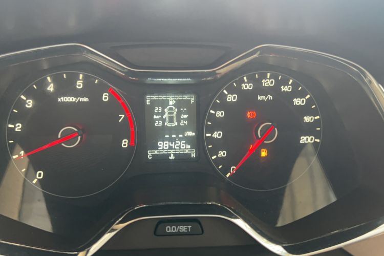 Used Baojun 310W 2017 1.5L Manual Fashion Model China V Odometer Close Up