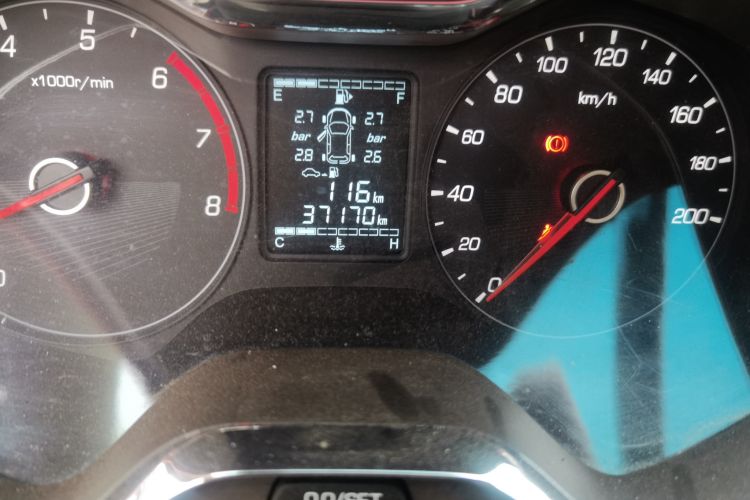 Used Baojun 310W 2017 1.5L Manual Fashion Model China V Odometer Close Up