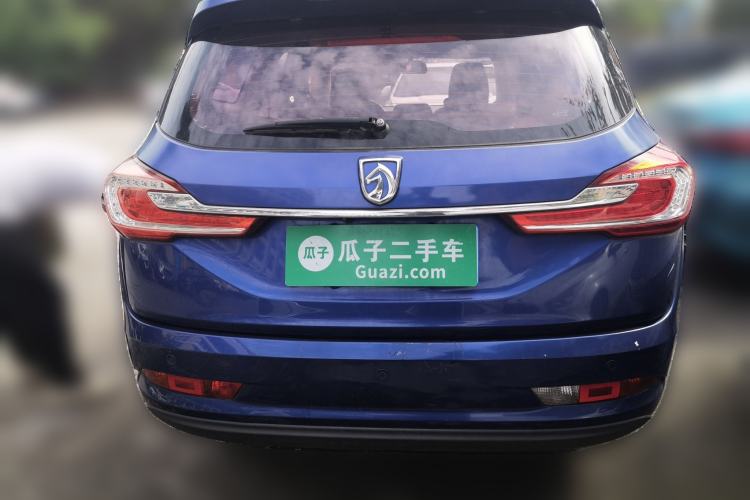 Used Baojun 310W 2017 1.5L Manual Fashion Model China V Rear