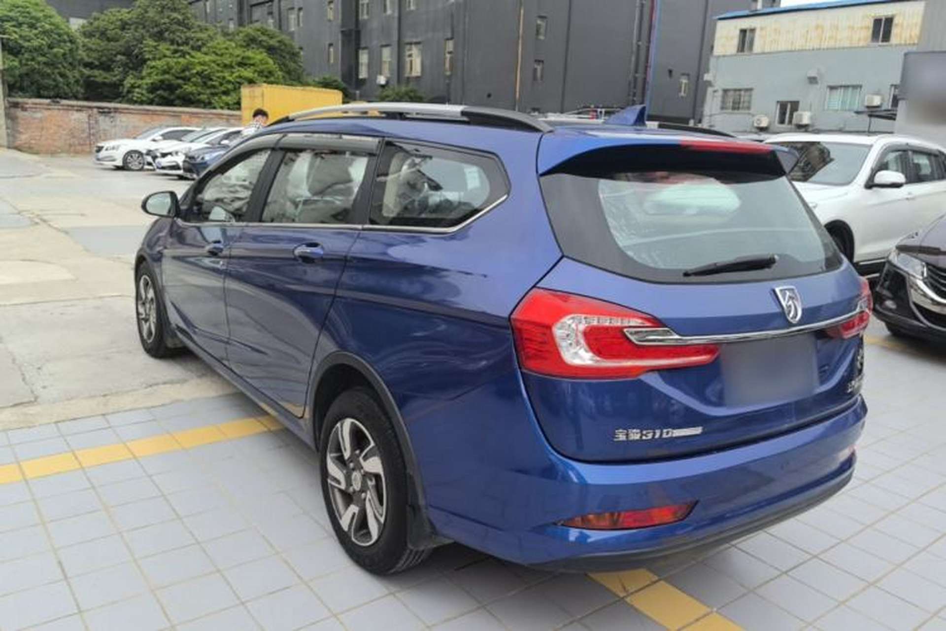 Used Baojun 310W 2017 1.5L Manual Luxury Edition China V Rear Left 45 Deg