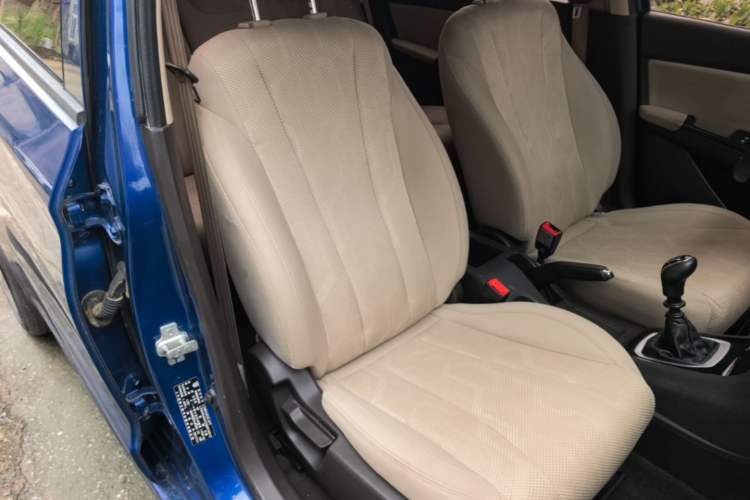 Used Baojun 310W 2017 1.5L Manual Comfort Version China V Right Front Seat