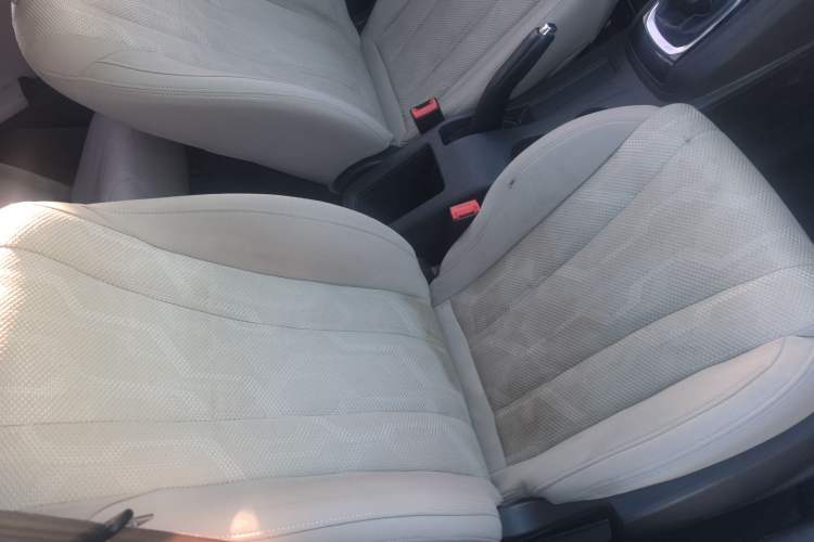 Used Baojun 310W 2017 1.5L Manual Comfort Version China V Right Front Seat