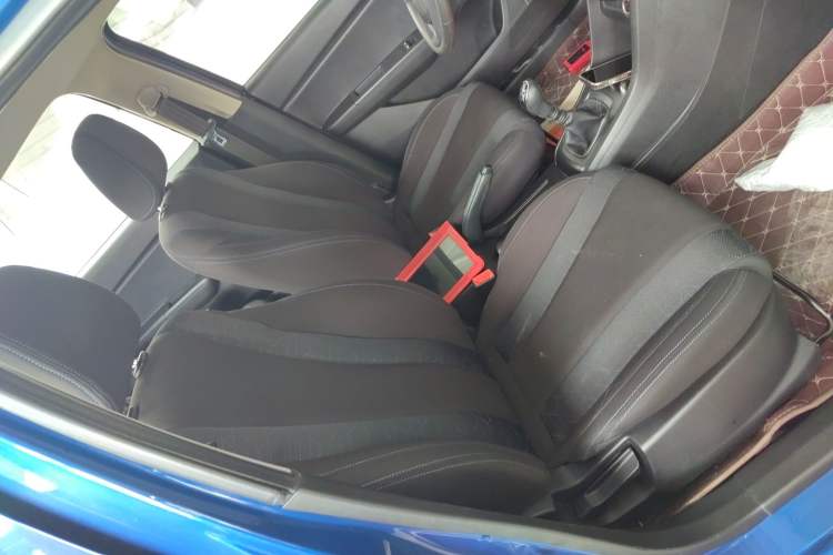 Used Baojun 310W 2017 1.2L Manual Value Edition China V Right Front Seat