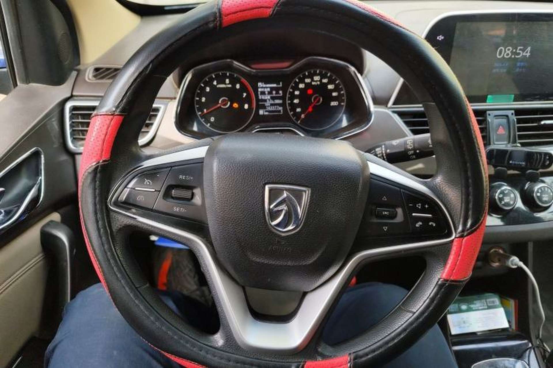 Used Baojun 310W 2017 1.5L Manual Luxury Edition China V Steering Wheel