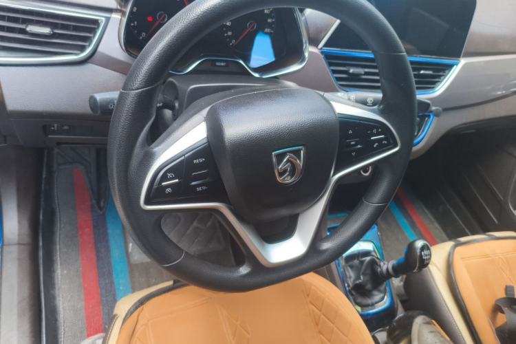 Used Baojun 310W 2017 1.5L Manual Fashion Edition China VI Steering Wheel