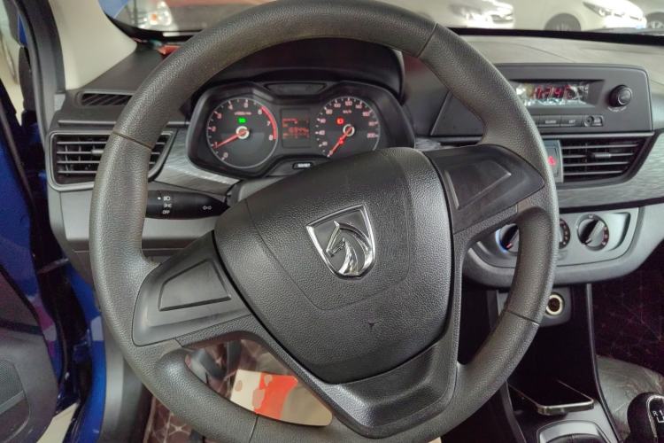 Used Baojun 310W 2017 1.2L Manual Value Edition China V Steering Wheel