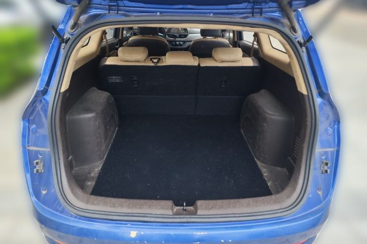 Used Baojun 310W 2017 1.5L Manual Fashion Model China V Trunk