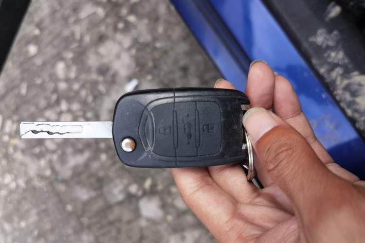 Used Baojun 310W 2017 1.5L Manual Fashion Model China V Vehicle Key