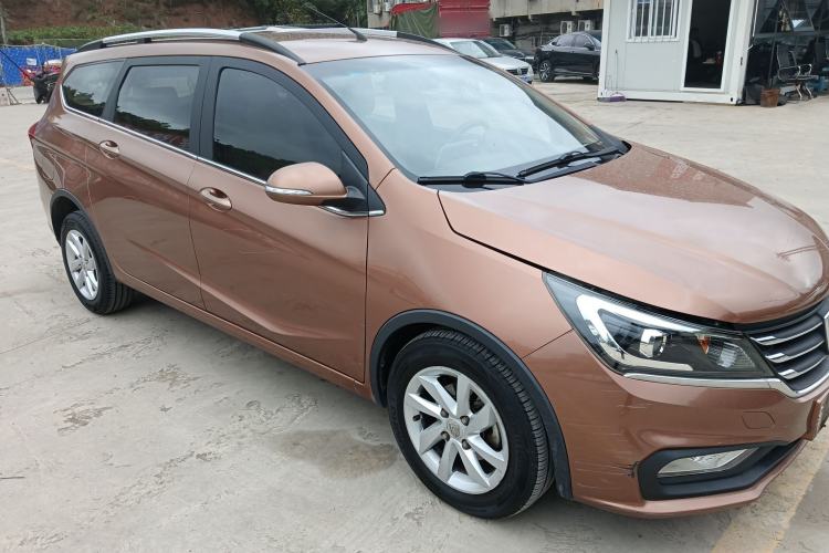 Used Baojun 310W 2017 1.5L Manual Fashion Model China V Front Right 45 Deg