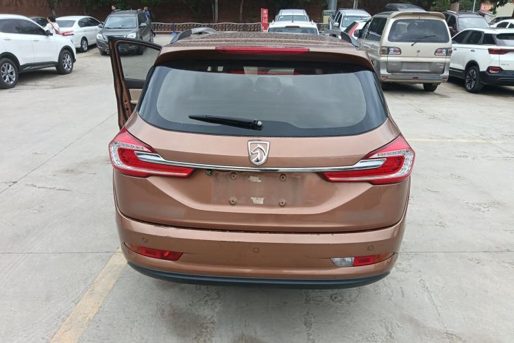 Used Baojun 310W 2017 1.5L Manual Fashion Model China V Rear