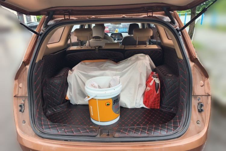 Used Baojun 310W 2017 1.5L Manual Fashion Model China V Trunk