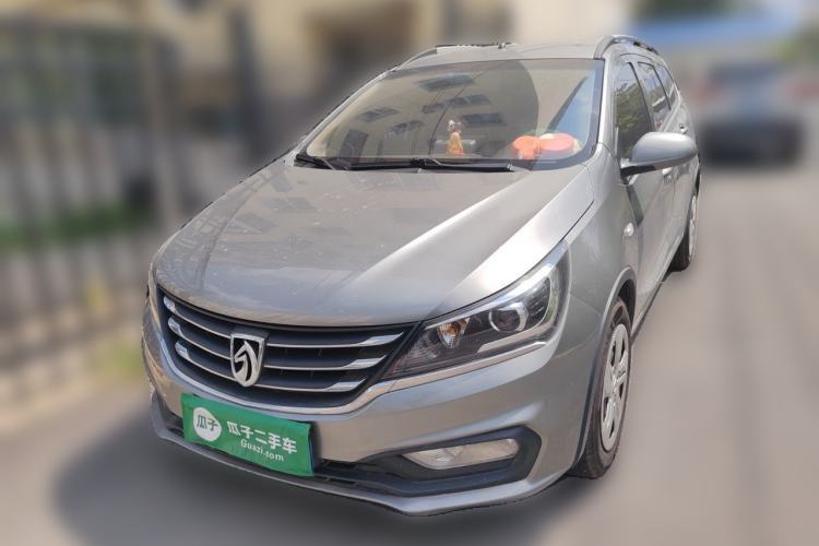 Used Baojun 310W 2017 1.5L Manual Comfort Version China V Guazi used car, China used car export, Used car for sale, Used  cars, Cheapest cars for sale