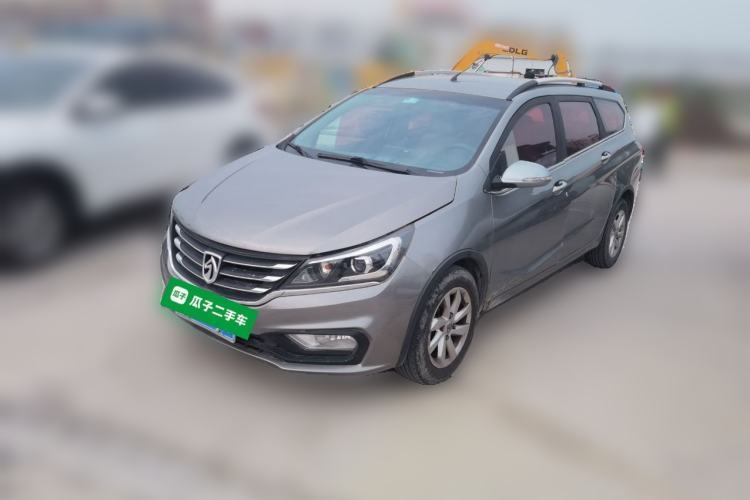 Used Baojun 310W 2017 1.5L Manual Fashion Model China V Guazi used car, China used car export, Used car for sale, Used cars, Cheapest cars for sale