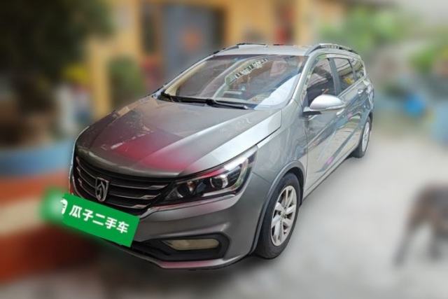 Used Baojun 310W 2017 1.5L Manual Fashion Model China V