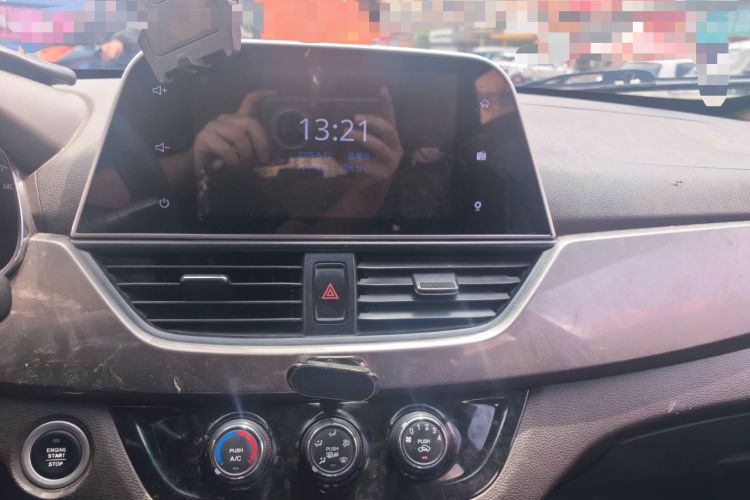 Used Baojun 310W 2017 1.5L Manual Luxury Edition China V Audio And AC Panel
