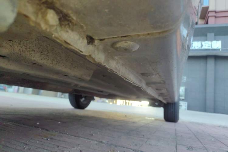Used Baojun 310W 2017 1.5L Manual Fashion Model China V Chassis Front Left