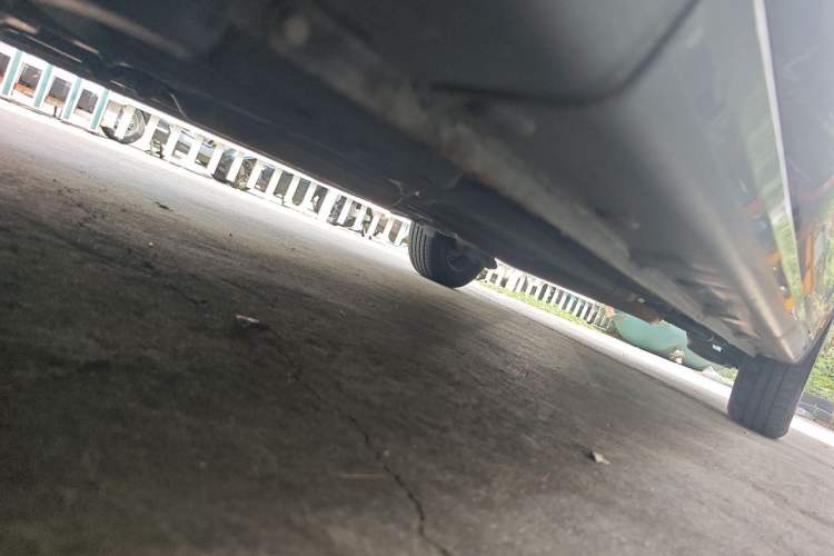 Used Baojun 310W 2017 1.5L Manual Comfort Version China V Chassis Front Left
