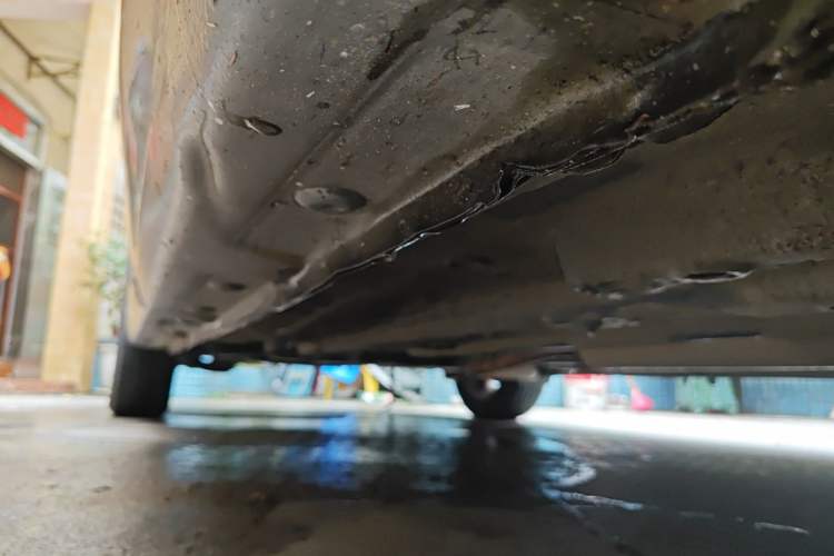 Used Baojun 310W 2017 1.5L Manual Fashion Model China V Chassis Front Right