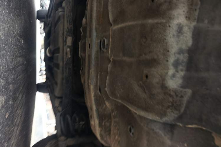 Used Baojun 310W 2017 1.5L Manual Fashion Model China V Chassis Rear