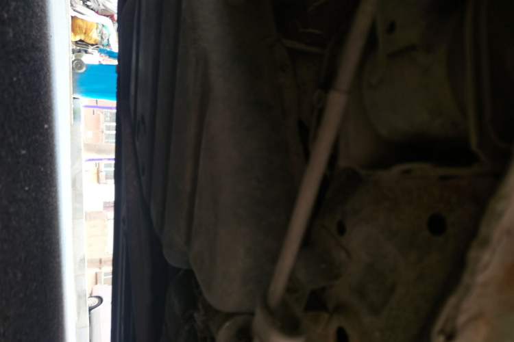 Used Baojun 310W 2017 1.5L Manual Fashion Model China V Chassis Rear Right