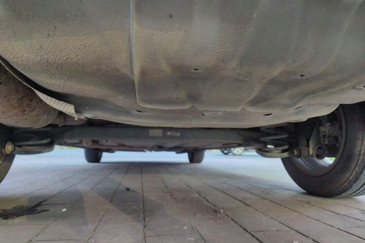 Used Baojun 310W 2017 1.5L Manual Fashion Model China V Chassis Rear