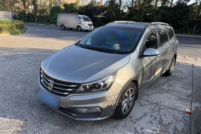 Used Baojun 310W 2017 1.5L Manual Fashion Model China V