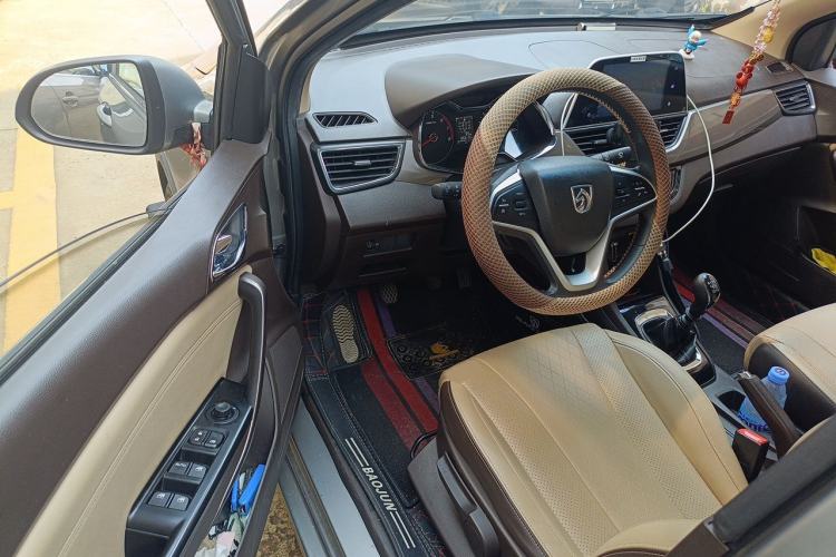 Used Baojun 310W 2017 1.5L Manual Fashion Edition China VI Driver Seat
