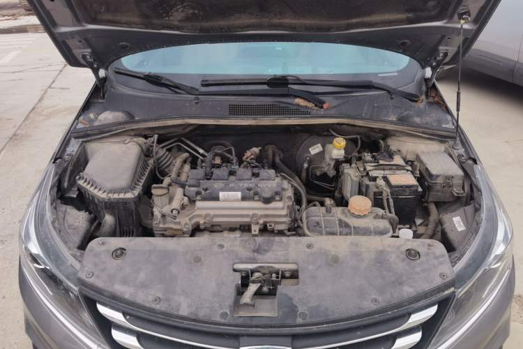 Used Baojun 310W 2017 1.5L Manual Fashion Model China V Engine Bay