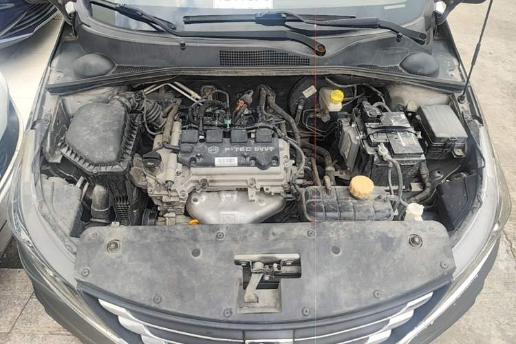 Used Baojun 310W 2017 1.5L Manual Comfort Version China V Engine Bay