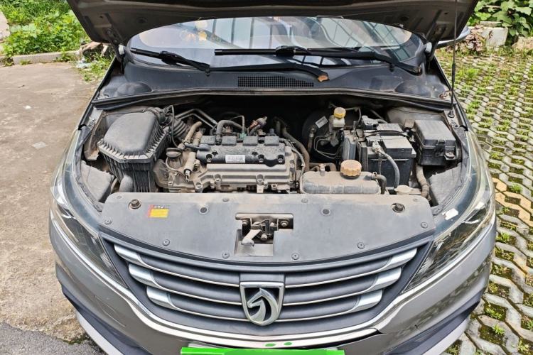 Used Baojun 310W 2017 1.5L Manual Fashion Model China V Engine Bay