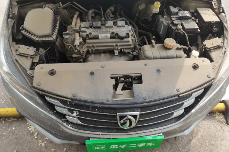 Used Baojun 310W 2017 1.5L Manual Fashion Model China V Engine Bay