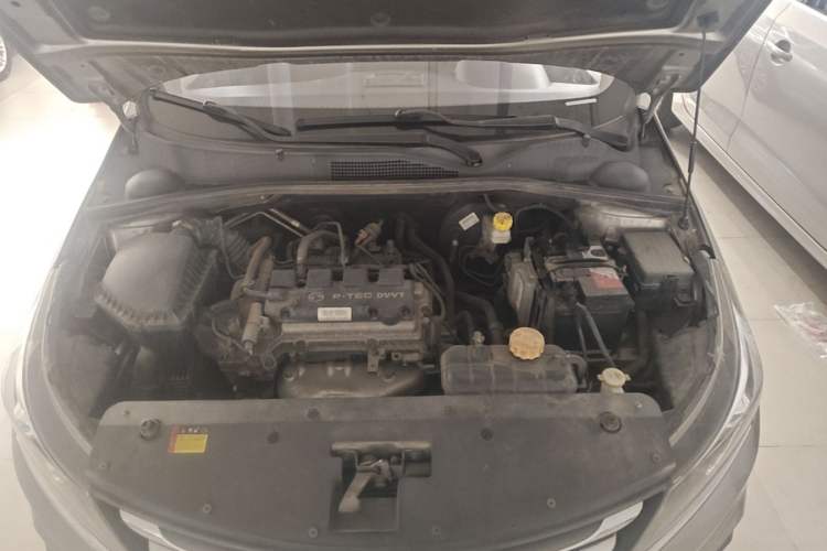 Used Baojun 310W 2017 1.5L Manual Comfort Version China V Engine Bay